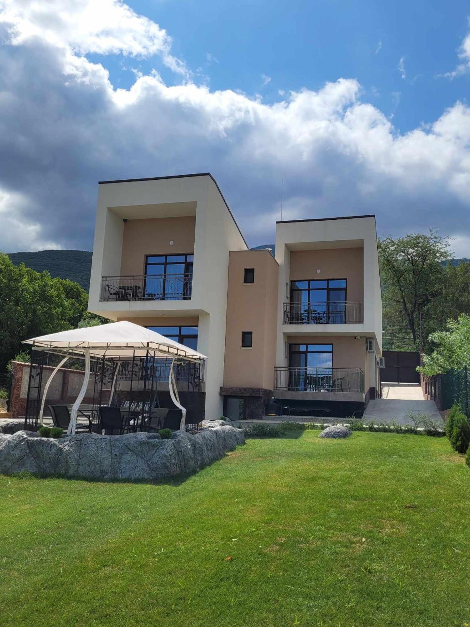 Къща За Гости Давиос Sapareva Banya Esterno foto
